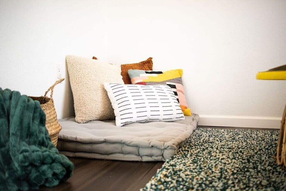 Bedroom 3 has 2 twins, & reading corner that can sleep a toddler when made up.