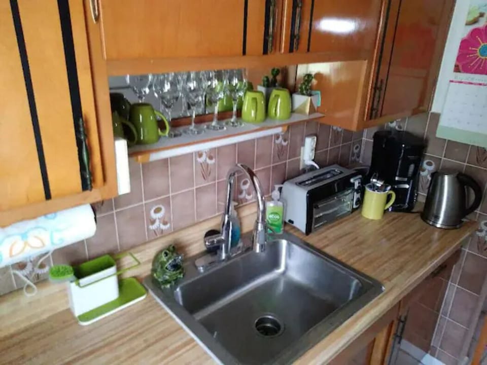 KITCHEN SINK