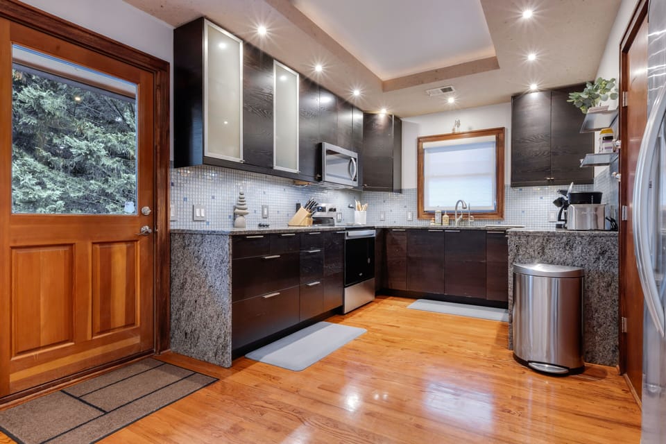 Full equipped kitchen