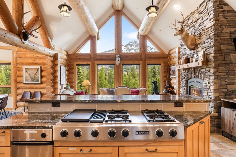 Fully equipped kitchen