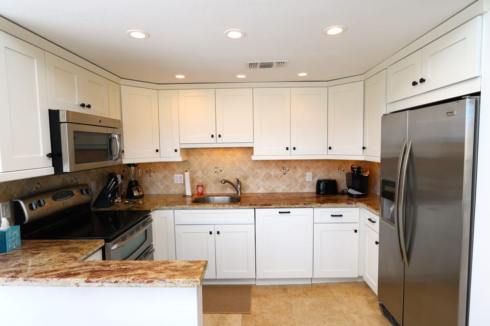 Full Kitchen
