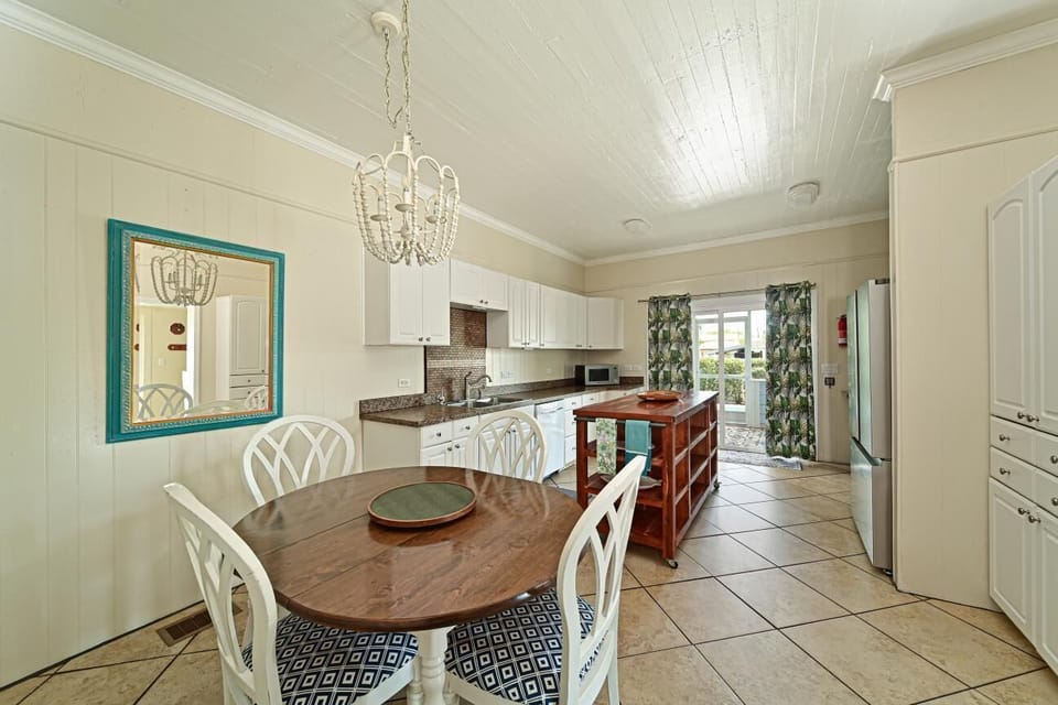 Your group will love this fully-equipped kitchen that leads to the pool.