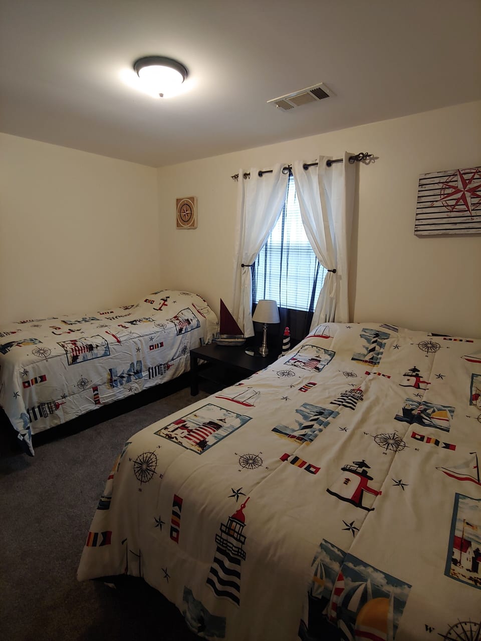 Bedroom #1 - 1 double, 1 twin bed