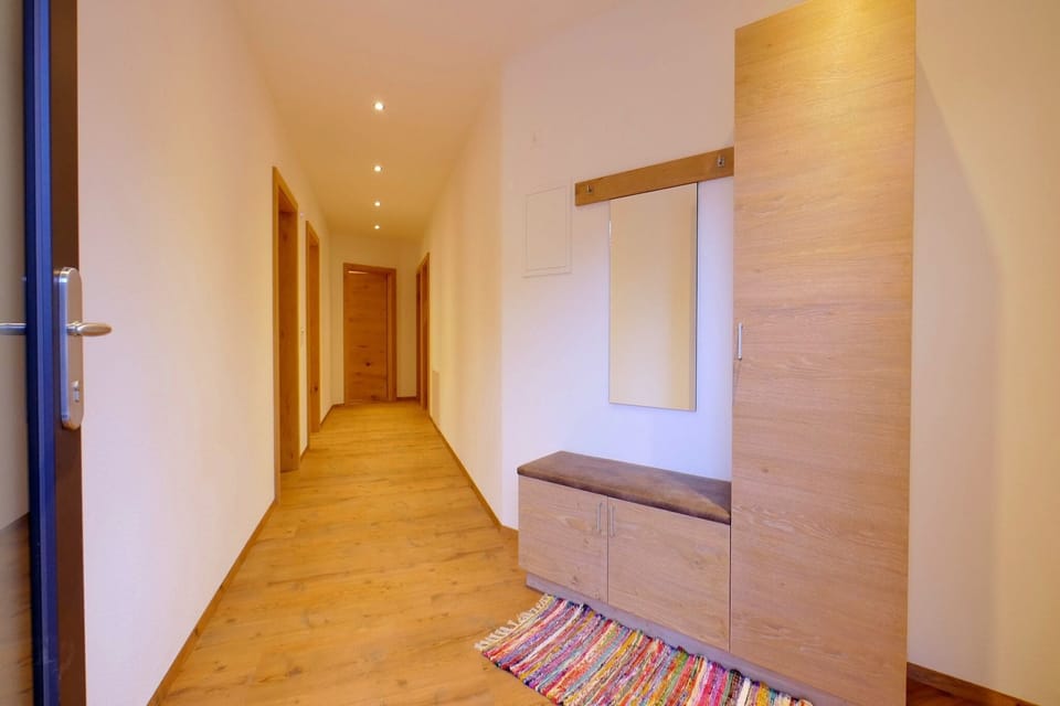 Entrance / Reception