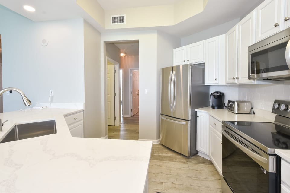 Silver Beach Towers East 1804 - Fully Equipped Kitchen