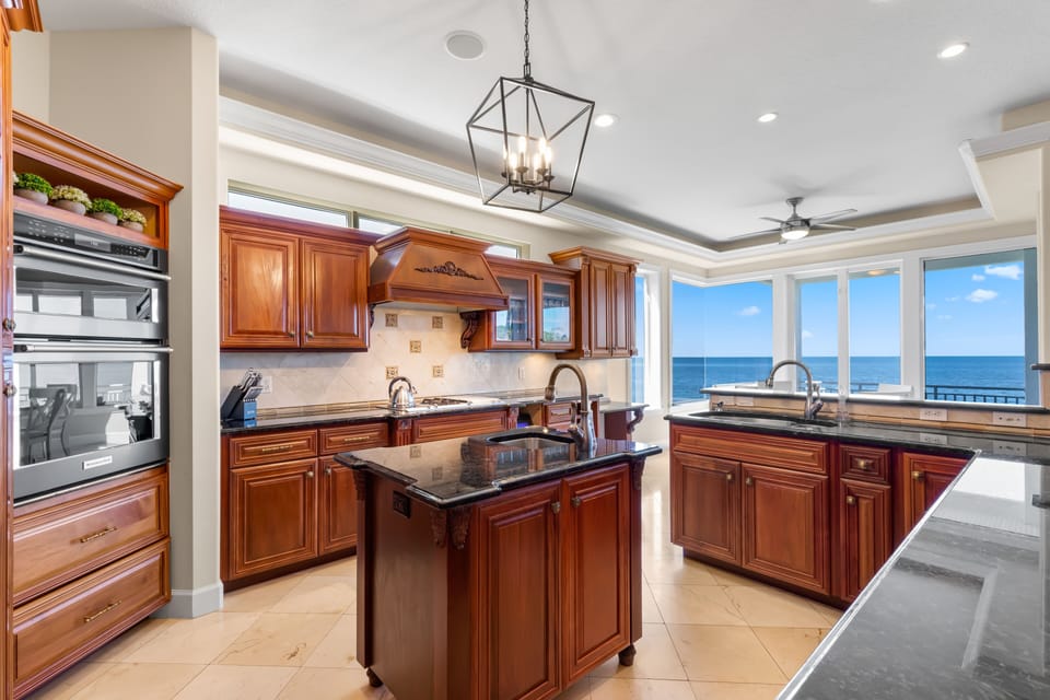 Prepare your favorite meals in the spacious, fully equipped kitchen.
