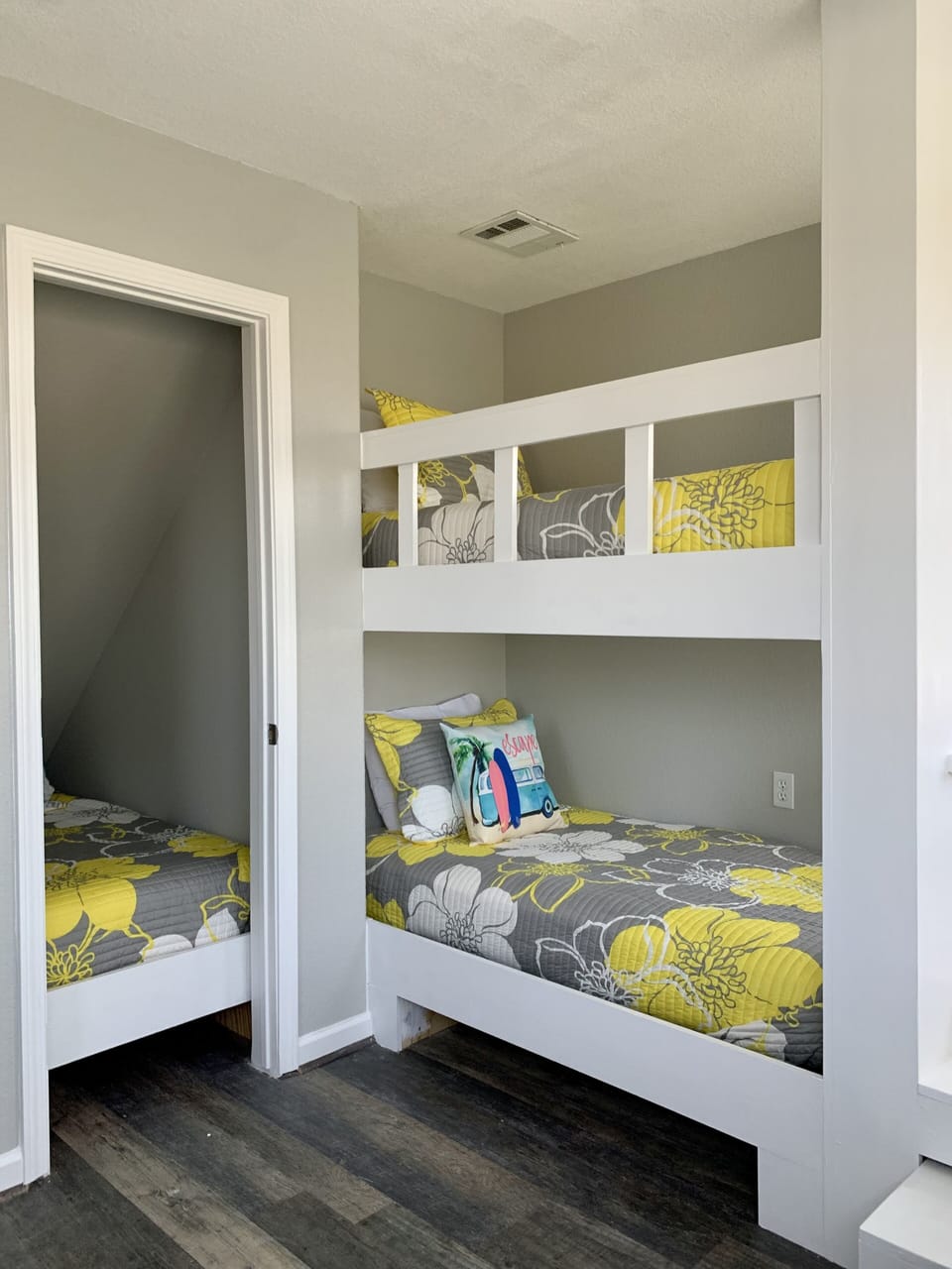 Upstairs bunk room with 4 twin beds