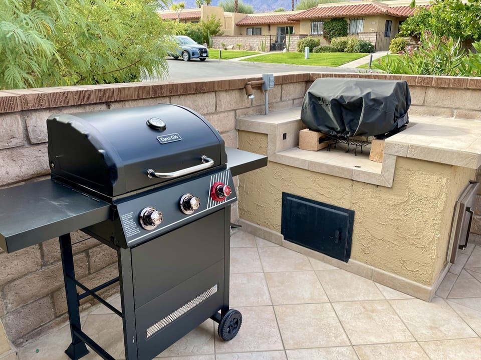 BBQ and Smoker
