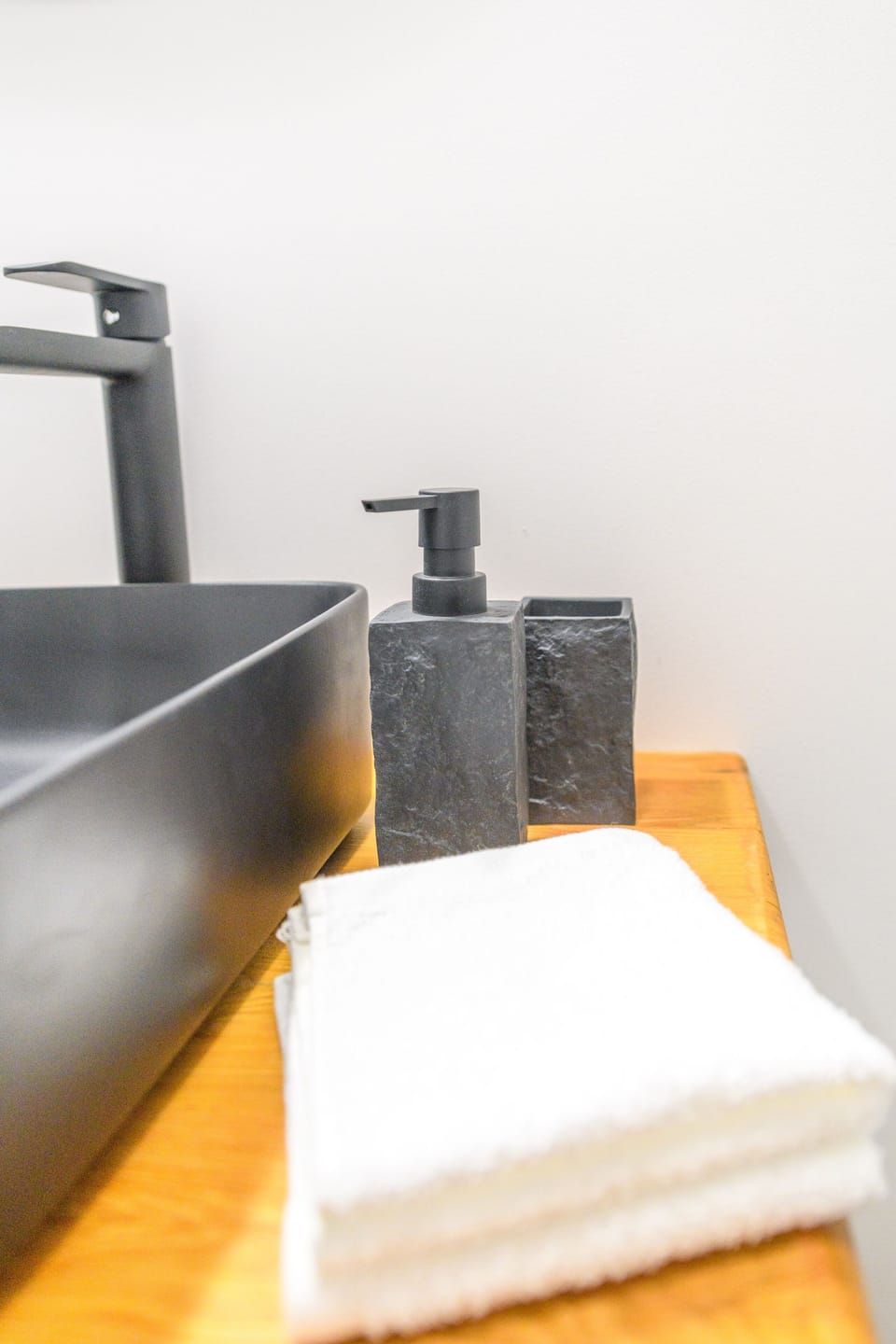 Bathroom amenities