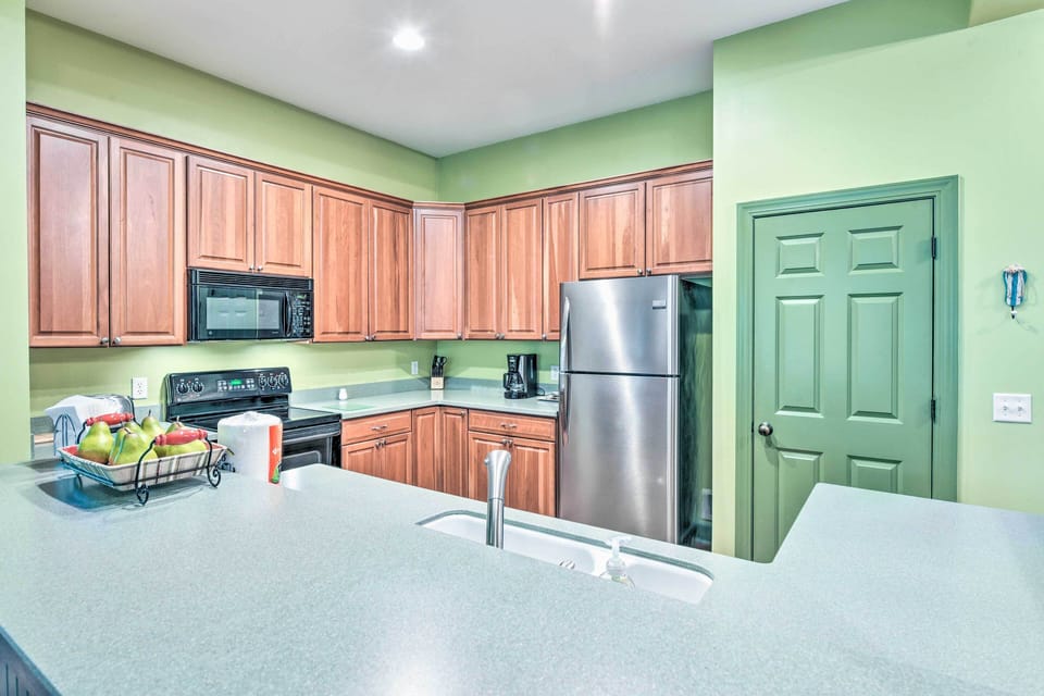 Kitchen | Pots & Pans