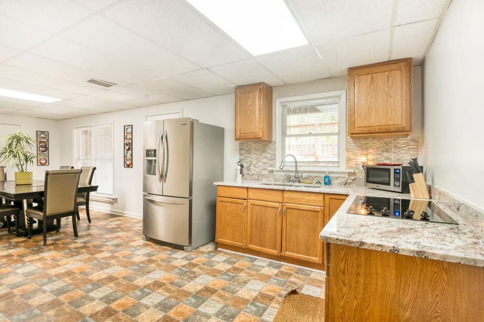 Lower level kitchen 