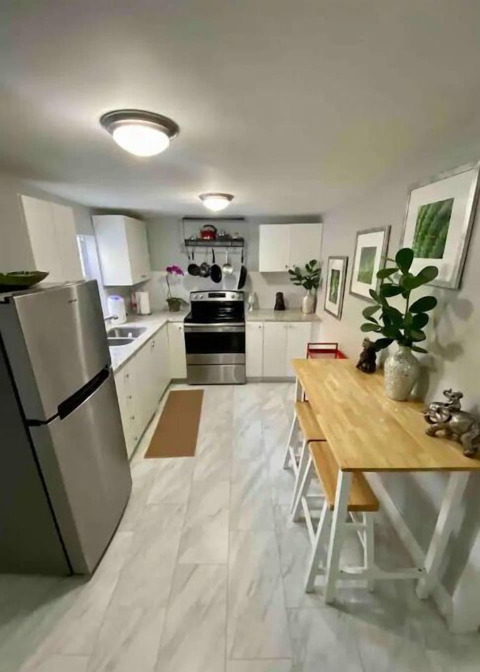 2nd kitchen located in the guest house fully stocked