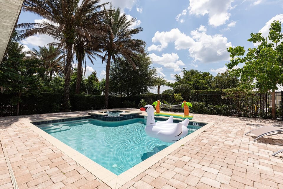 [amenities:private-pool:3] Private Pool