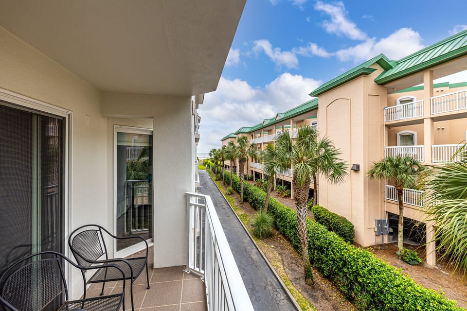 Beach Club 236 - Private Balcony