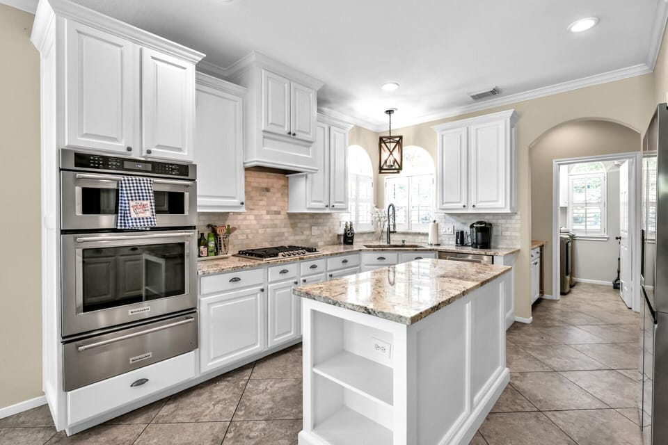 Fully equipped kitchen for all of your cooking/baking needs