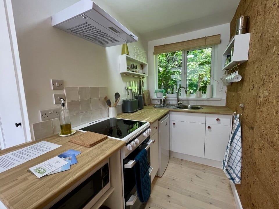 Kitchen (1)