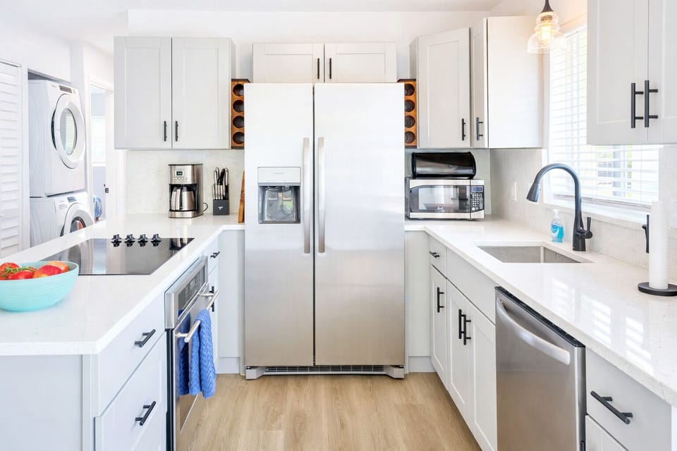 Quartz & Stainless Kitchen