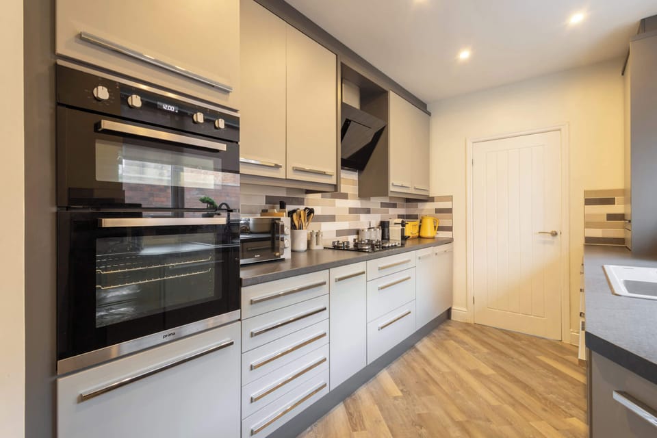 Seascape, Saltburn-by-the-Sea - Host & Stay