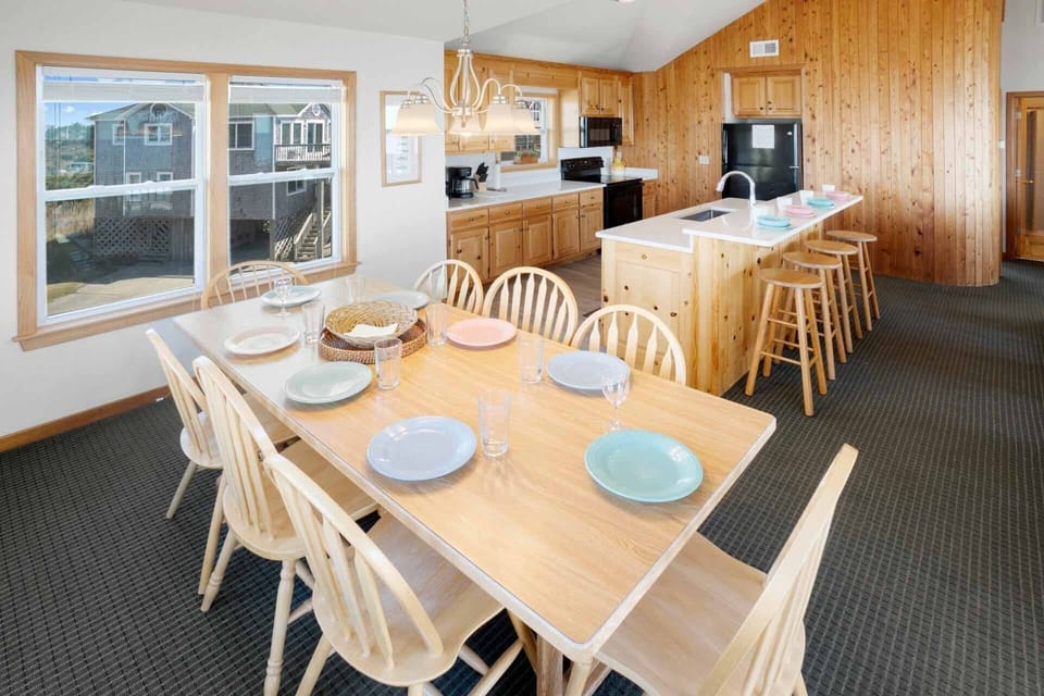 Surf-or-Sound-Realty-1006-Island-Blast-Dining-Area-2