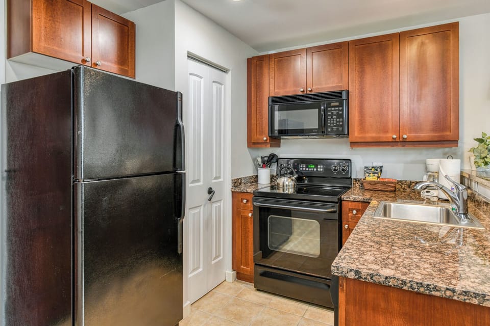 Full Kitchen