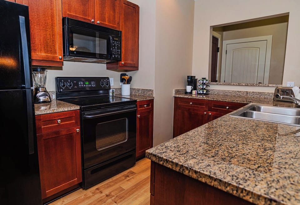 Full Kitchen