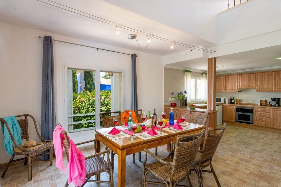 Villa Cabriel image