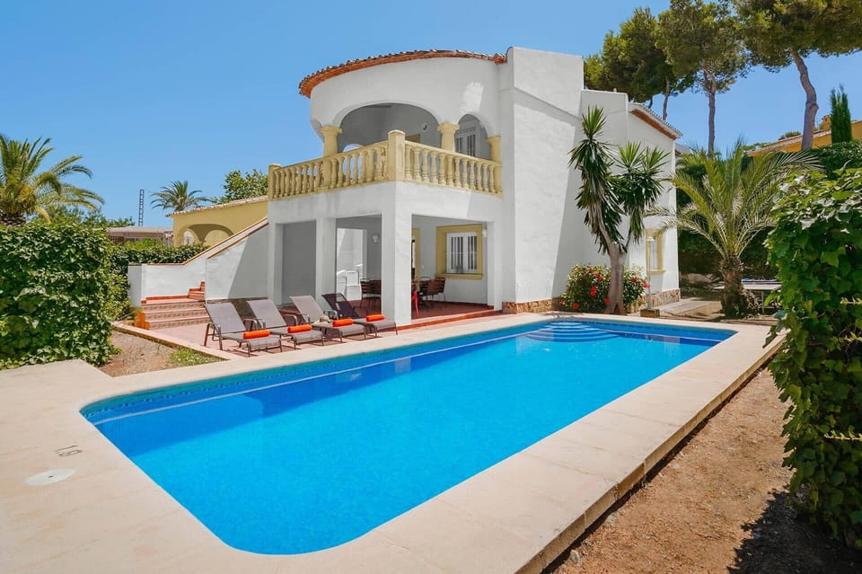 Villa Ciruela image