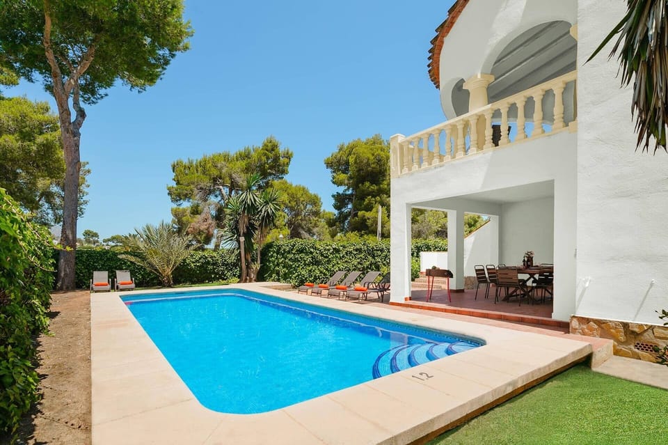 Villa Ciruela image