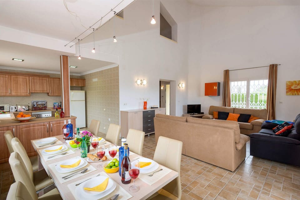 Villa Elefante image