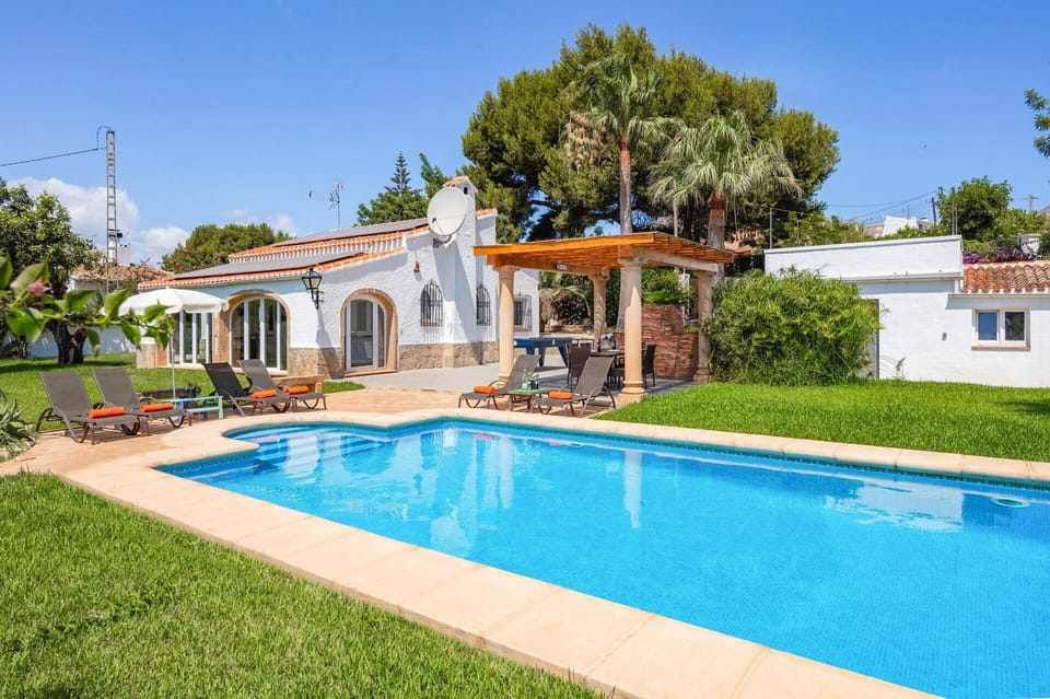 Villa Seniola image