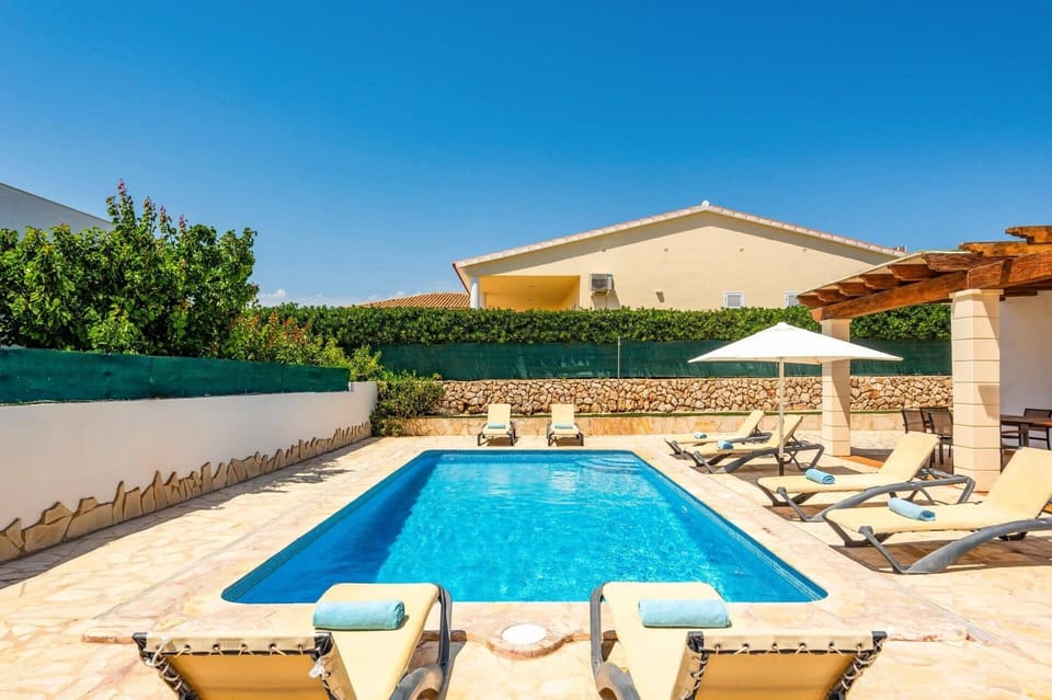 Villa Ingrid Porter image