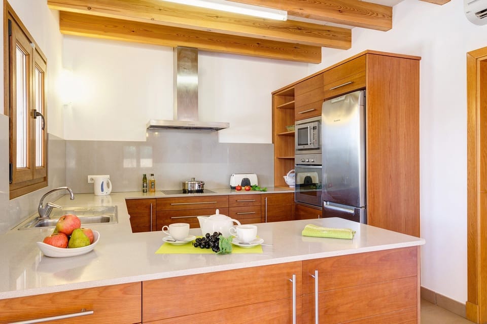 Villa Mares image