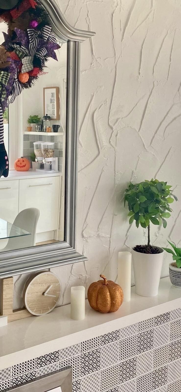 Halloween decor. Seasonal decor. 