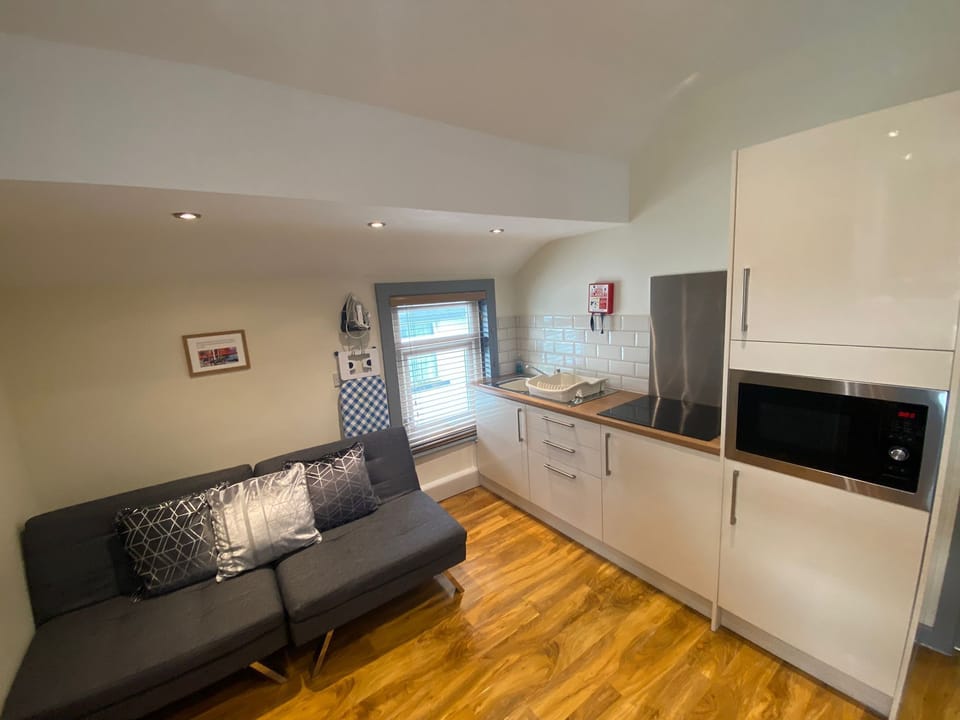 Apartment 4 kitchen