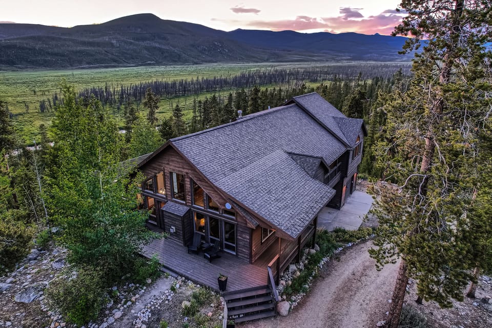 Stunning Mountain Retreat in Grand Lake with all of your Amenities