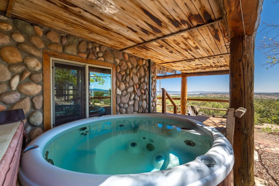 Indoor spa tub