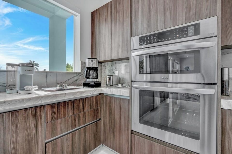 Kitchen view 3