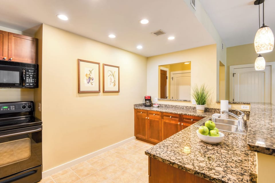 Kitchen b