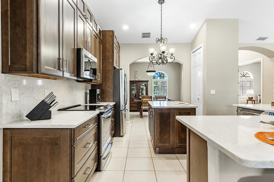 The kitchen has plenty of room for everyone to help make meals