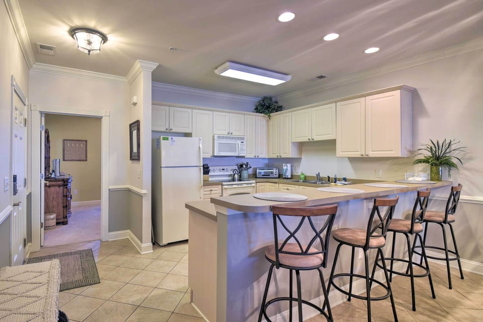 Fully Equipped Kitchen | Toaster