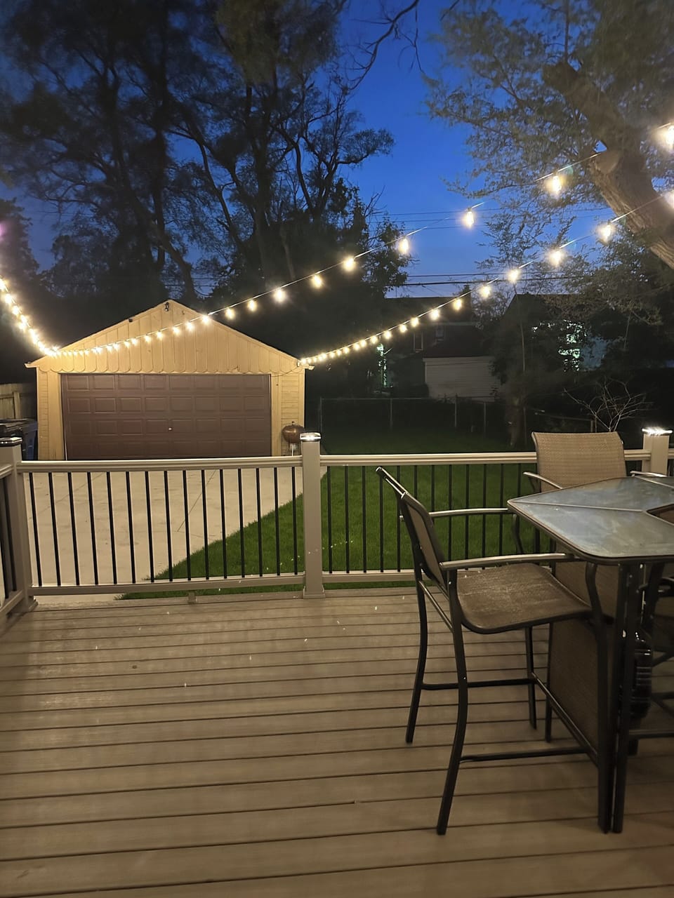 Patio/Smoking Area