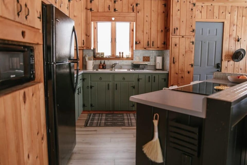 Fully equipped kitchen with newly installed dishwasher for easy clean-up.