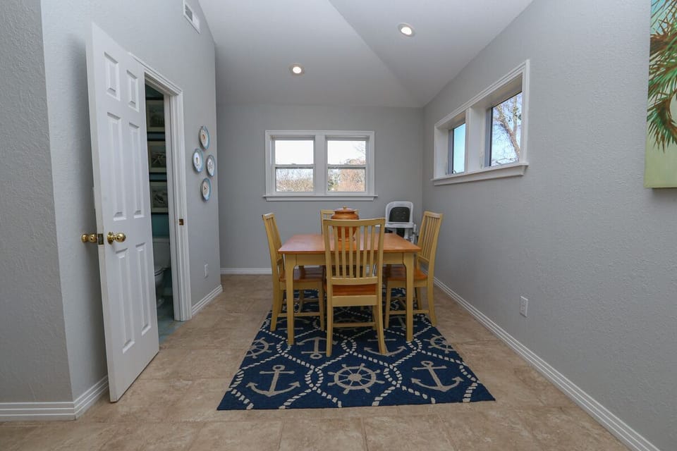 Dining 2 2023