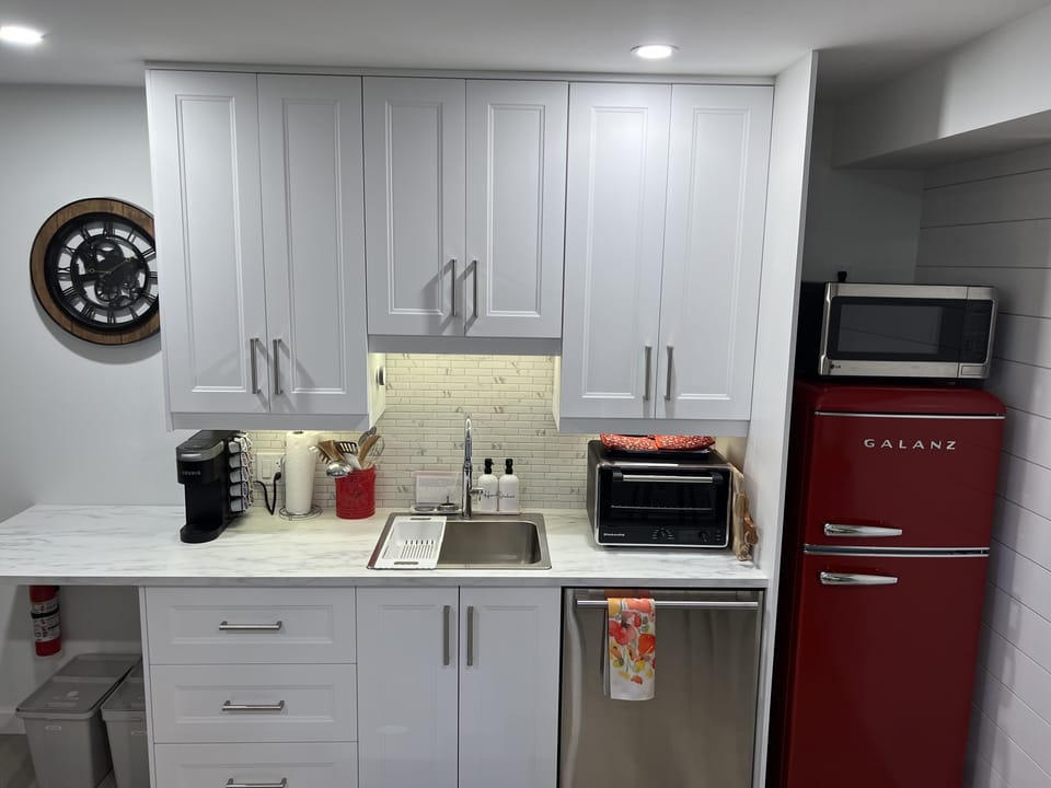 Full kitchen with everything you need.