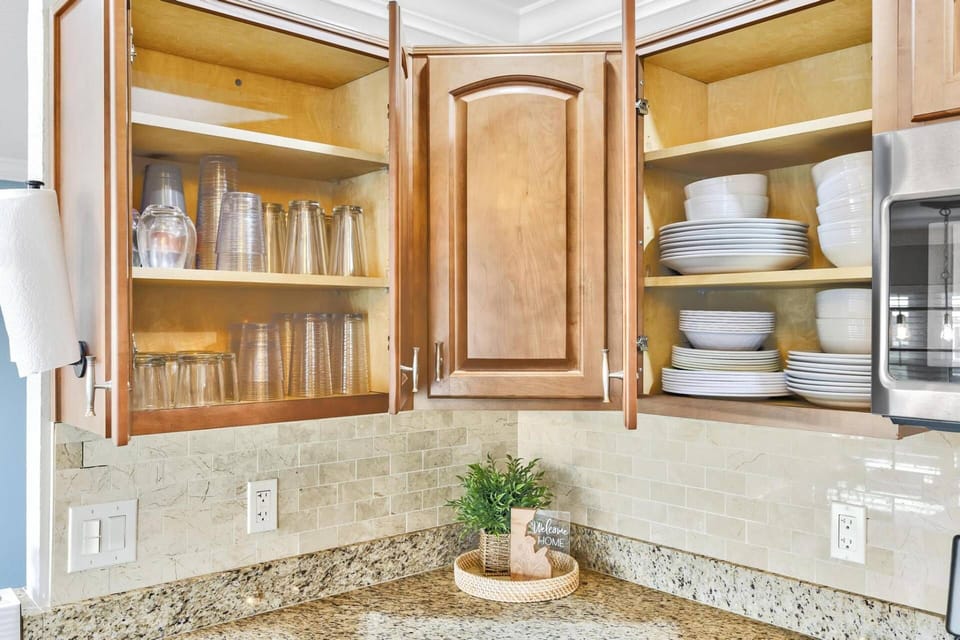 Fully Stocked Kitchen
