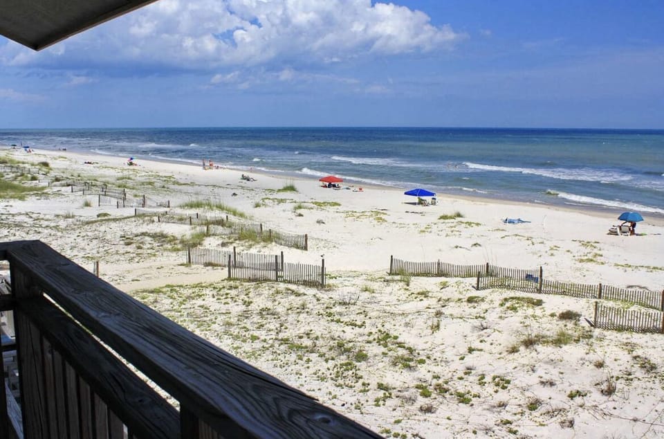Enjoy the gorgeous view of the Gulf of Mexico from the balcony!