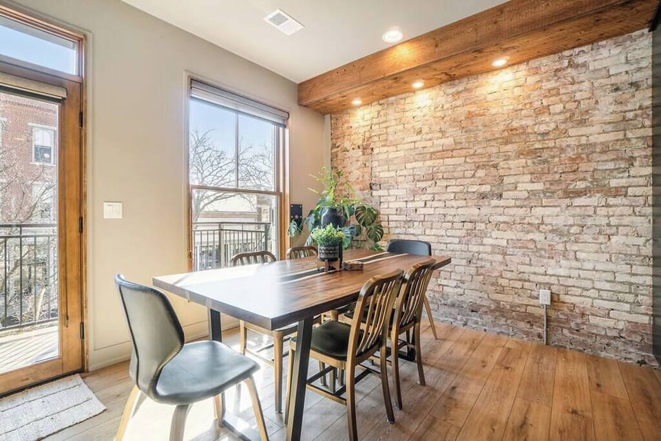 Dining table seats 6 comfortably