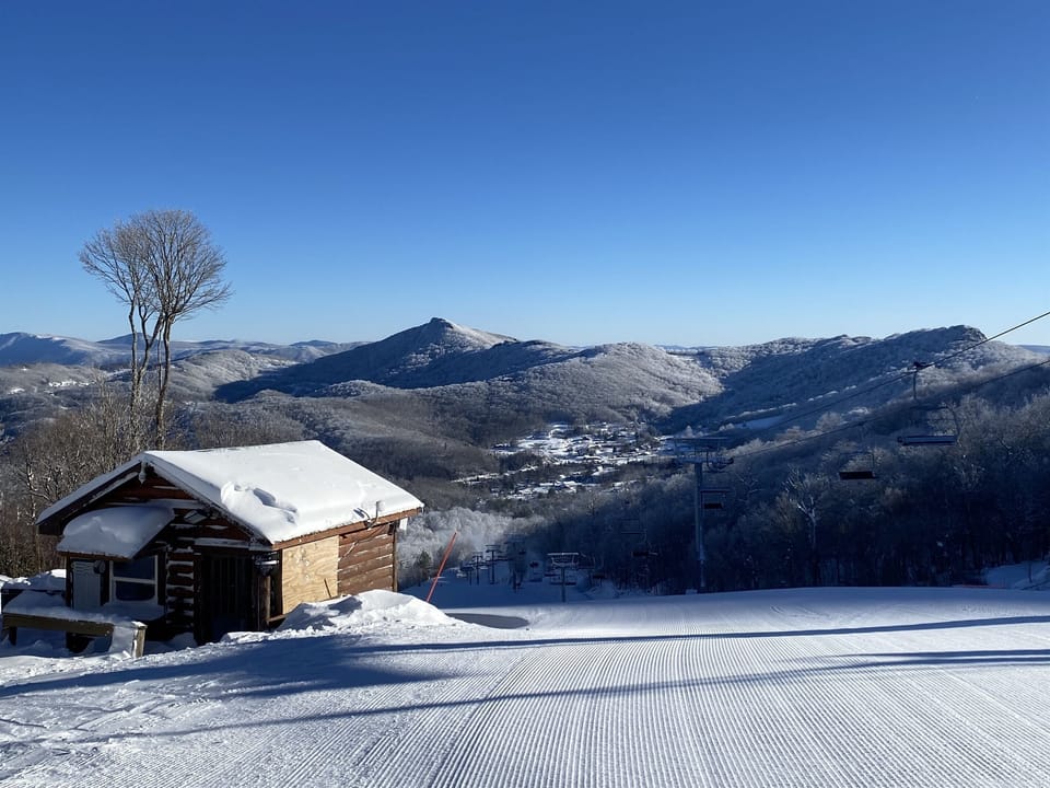 Good Morning, Ski!  Right off Parking