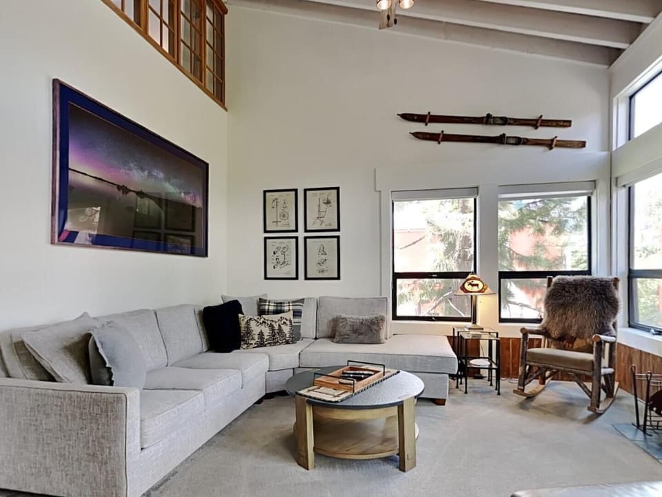 Home Decor, Furniture, Table, Building, Indoors