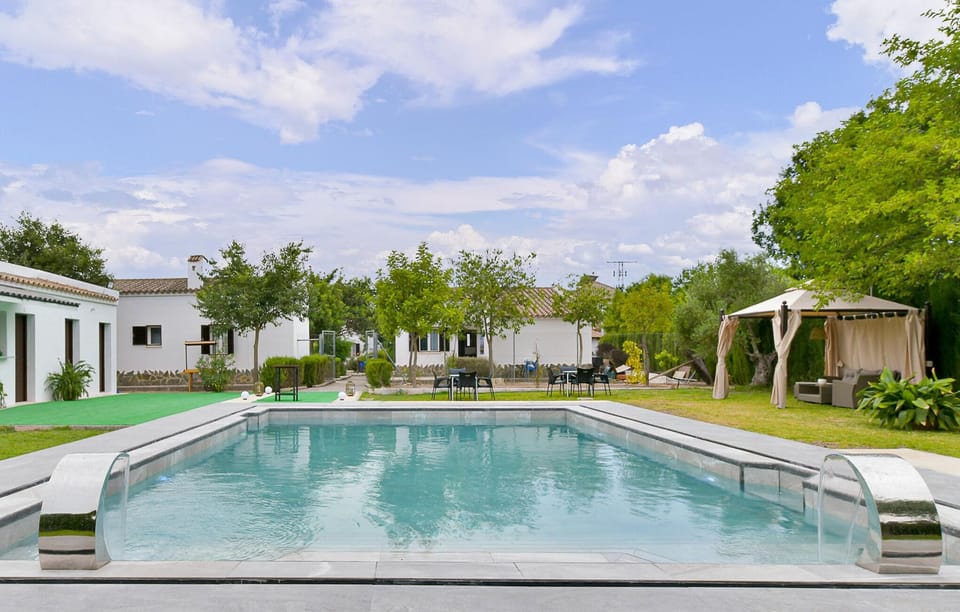 pool